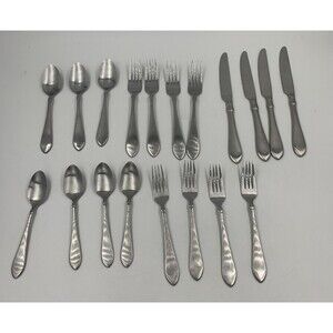 Lot of 19 Pieces Oneida VORTEX Stainless Flatware